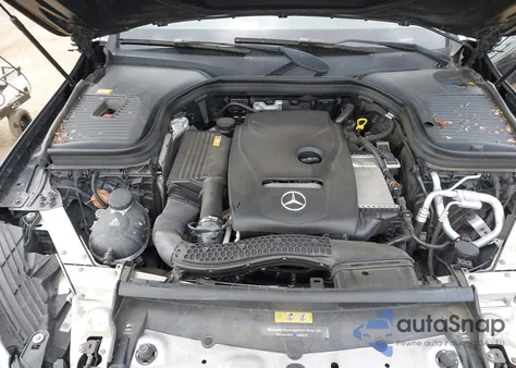 2016 Mercedes-Benz Glc 300 4Matic z USA, uszkodzony, nr VIN WDC0G4KB0GF081956